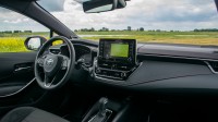 Toyota Corolla TS 2.0 Hybrid Business Intro Sport