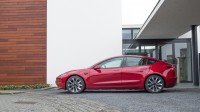 Tesla Model 3 Long Range All-Wheel Drive 