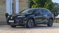 Lexus UX 300h F-Sport Design
