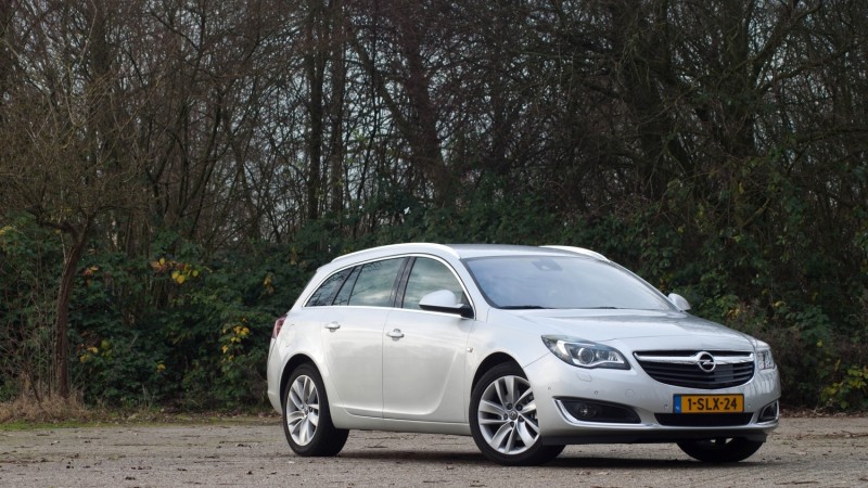 Foto's Opel Insignia Sports Tourer 2.0 CDTI Cosmo